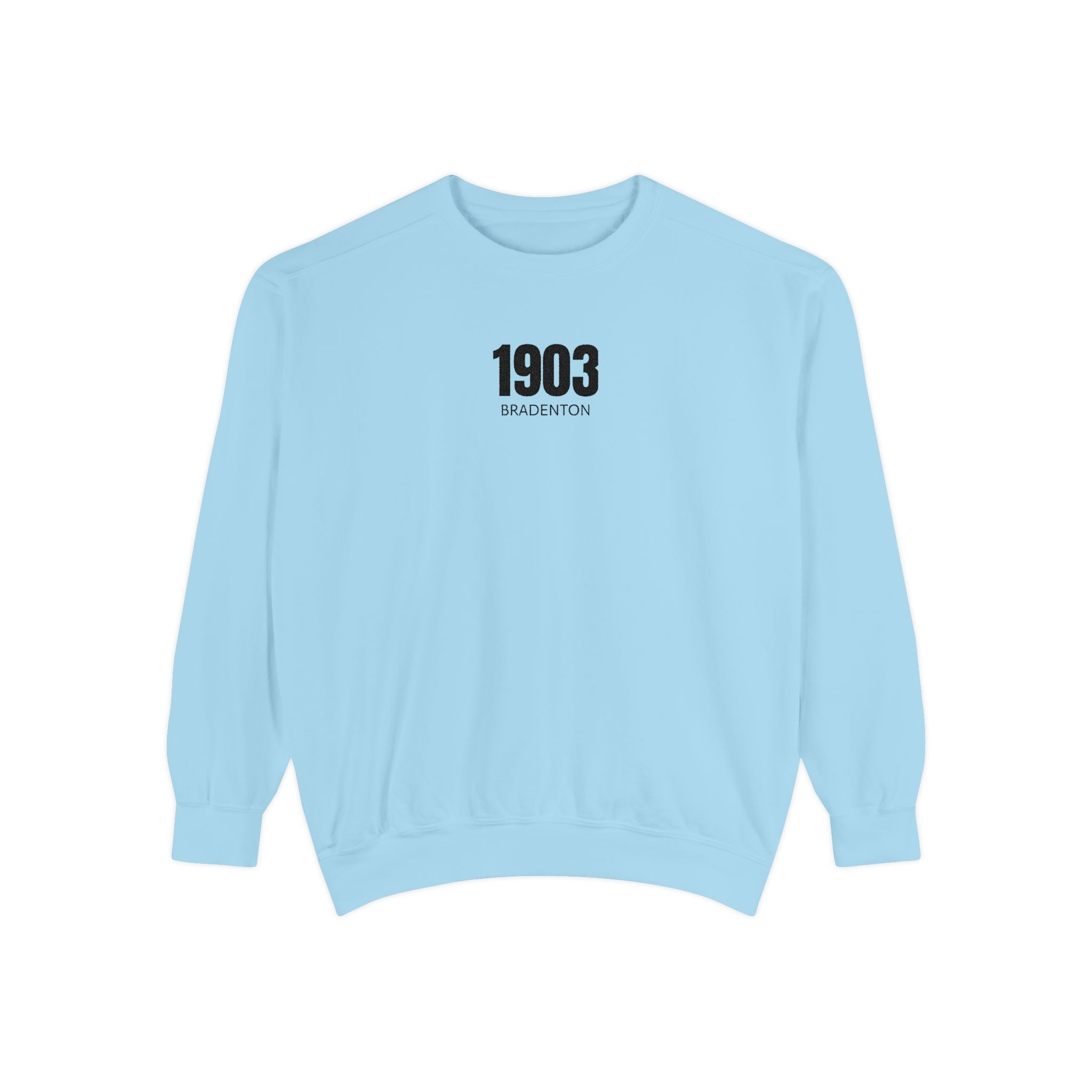 3 - 1903 Crest Embroidered Sweatshirt – Minimal Vintage College Pullover