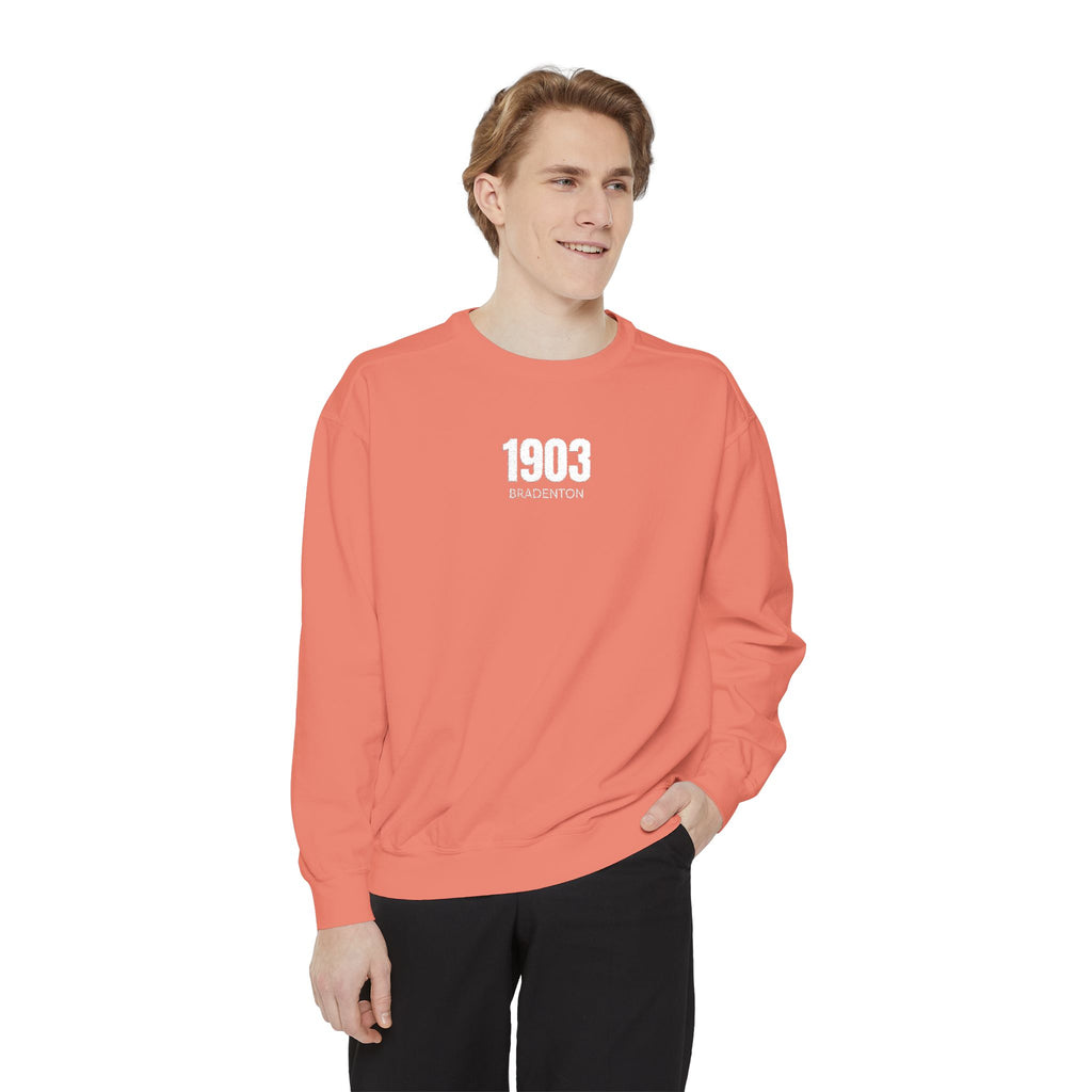 3 - 1903 Crest Embroidered Sweatshirt – Minimal Vintage College Pullover