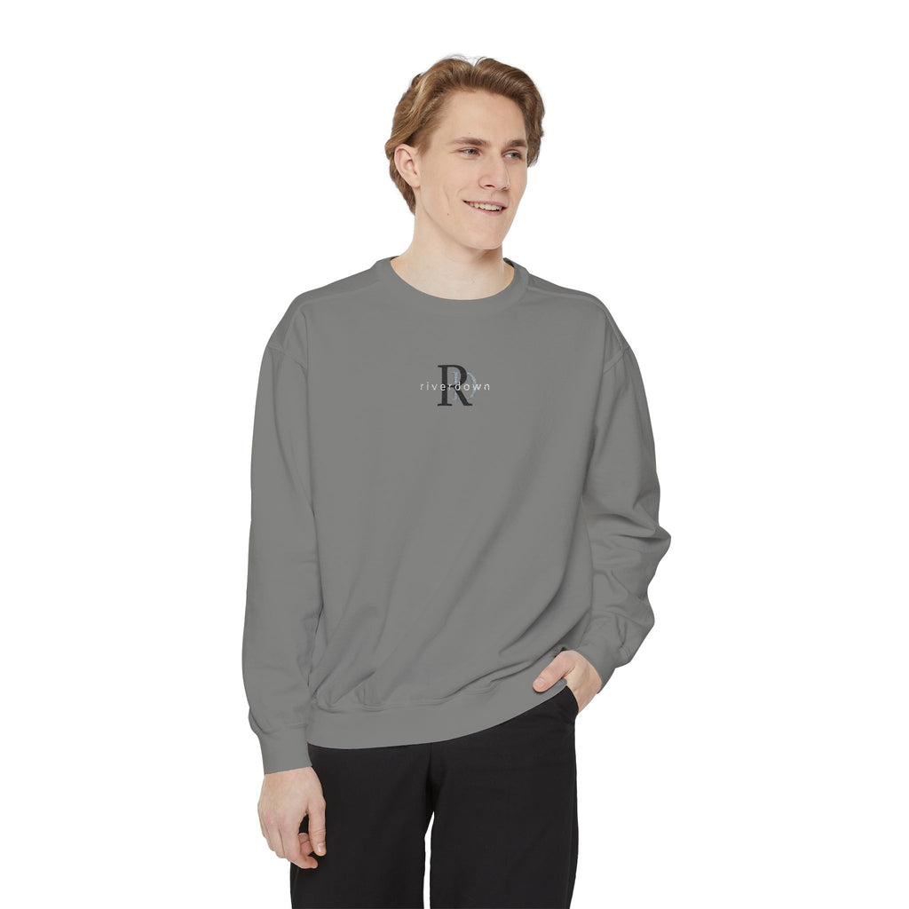 3 - Embroidered RD Sweatshirt – Minimal Vintage College Pullover