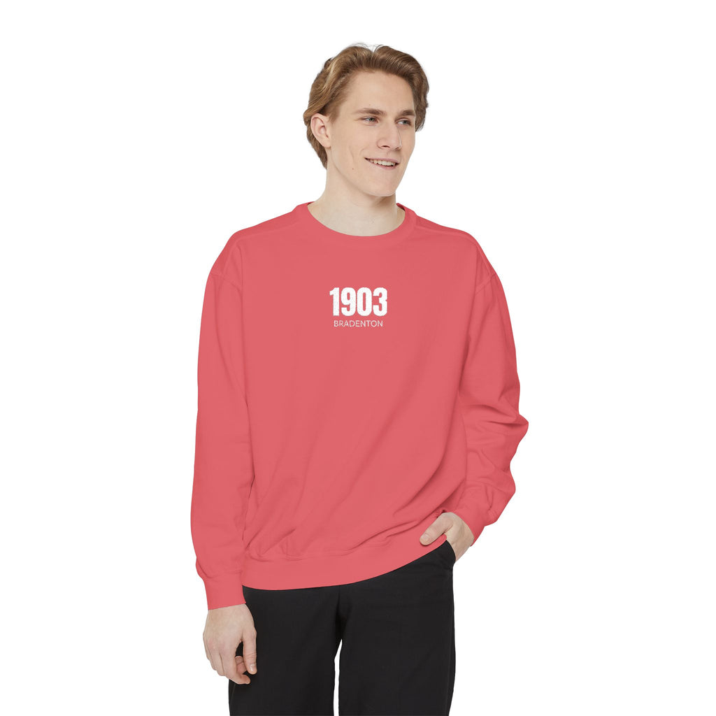 3 - 1903 Crest Embroidered Sweatshirt – Minimal Vintage College Pullover