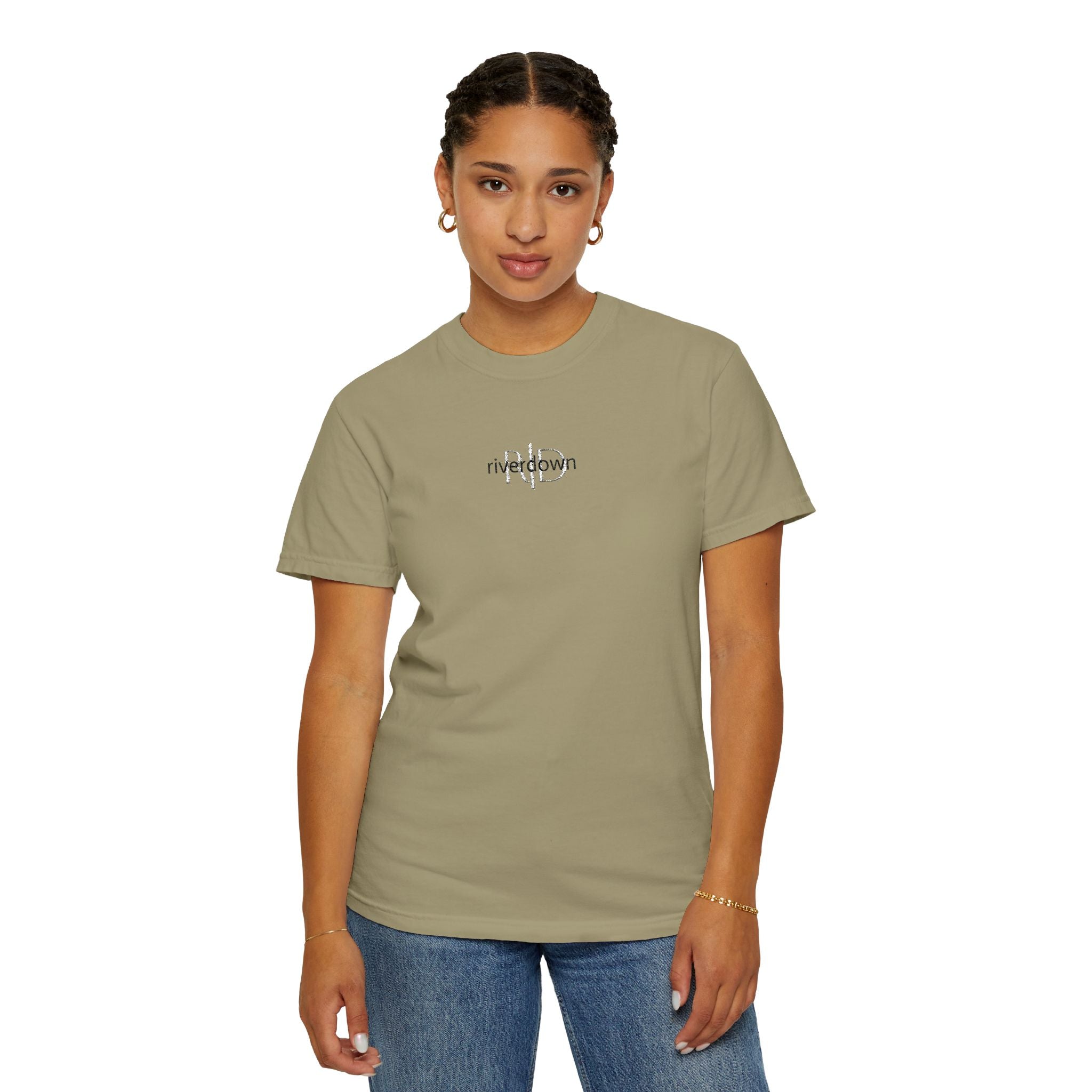 101 - RD Embroidered T-Shirt with Small Distressed Script Logo