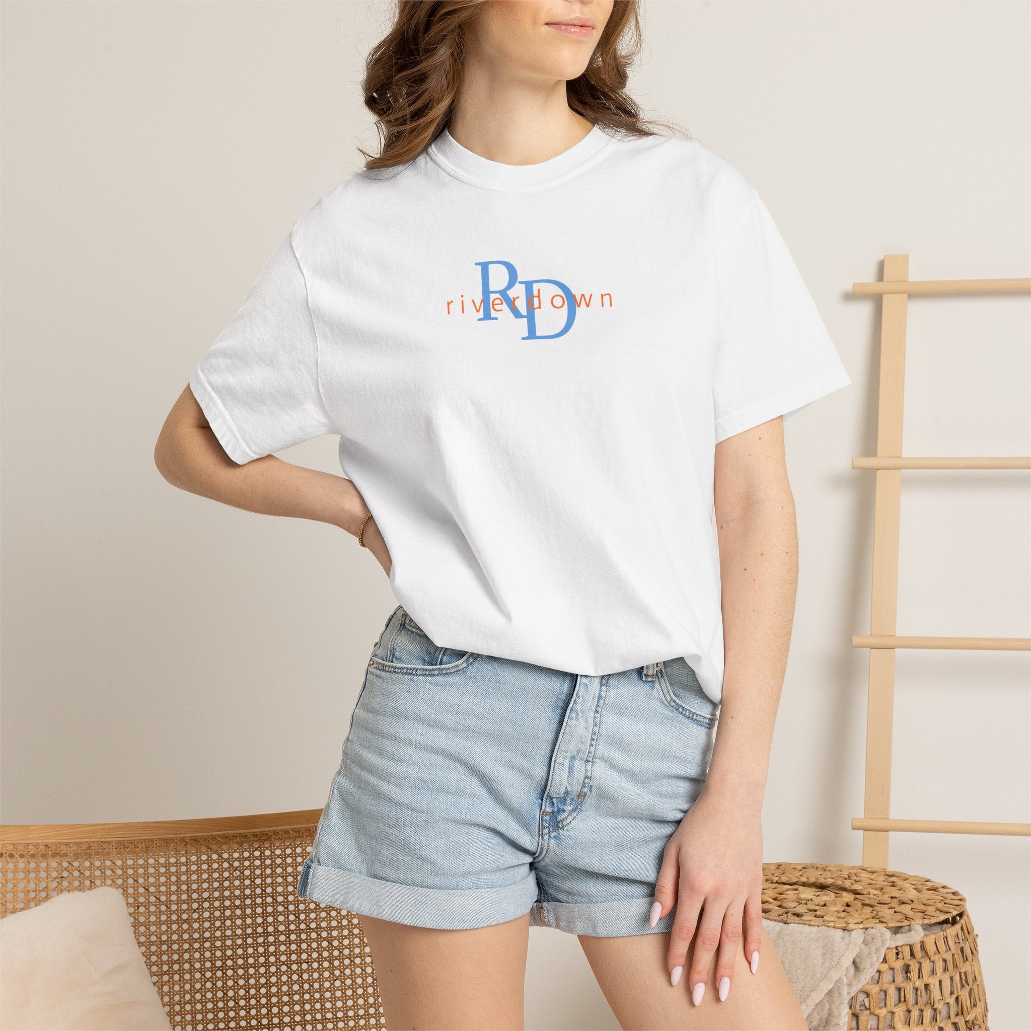 10 - Tee White Painted Dolphin - T-Shirt