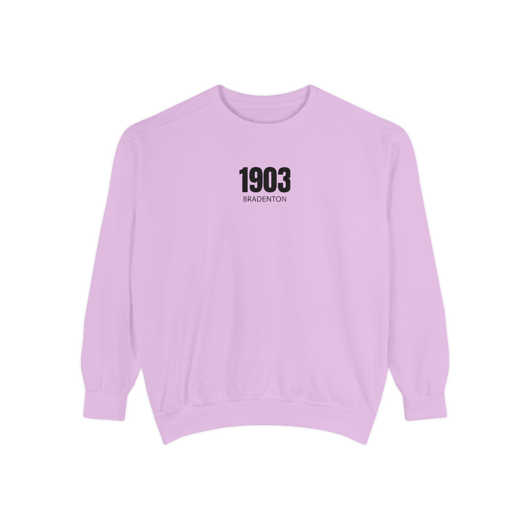 3 - 1903 Crest Embroidered Sweatshirt – Minimal Vintage College Pullover