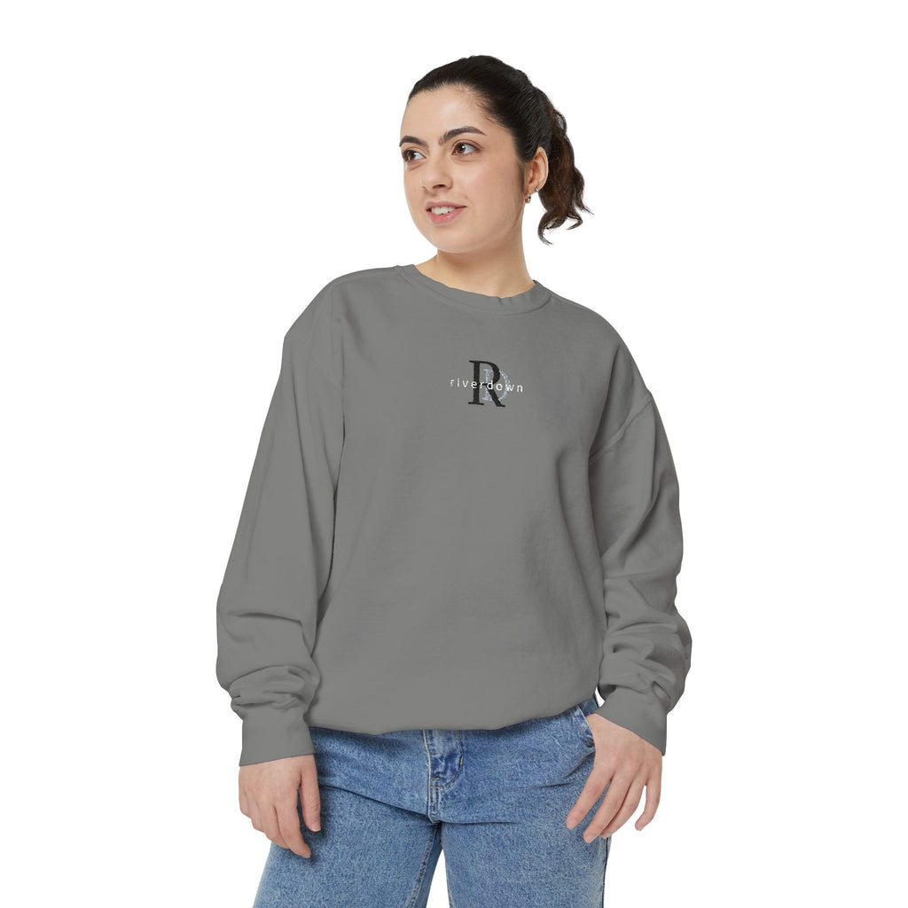 3 - Embroidered RD Sweatshirt – Minimal Vintage College Pullover